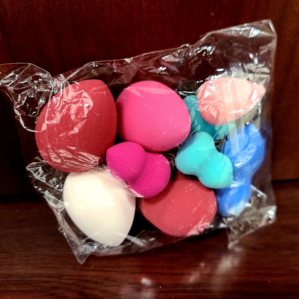 Bag of makeup blender sponges